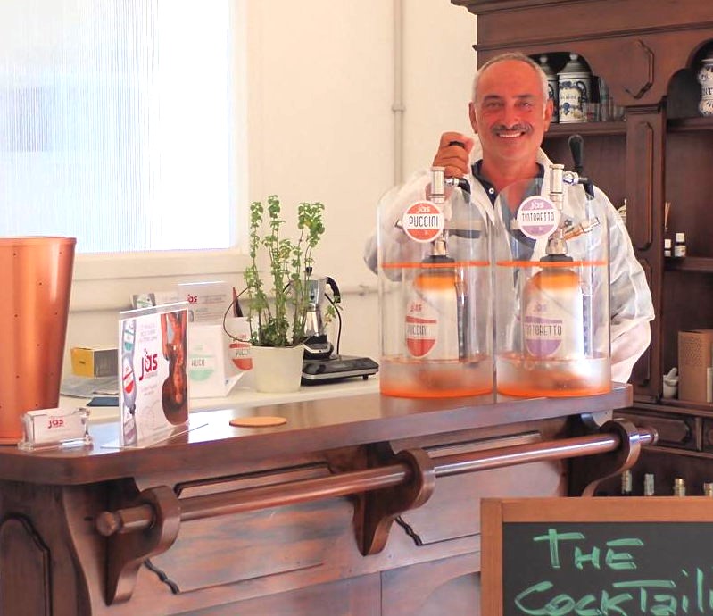 Cocktail pronti da bere con JAS, startup romana che produce drink bio e valorizza il territorio